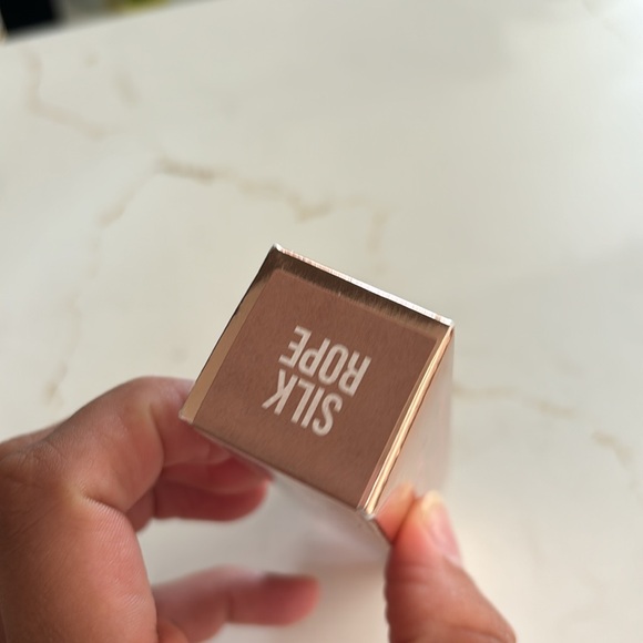 jeffreestar silk rope the gloss - Picture 6 of 7